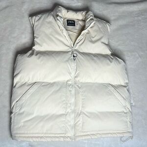 Zara cream puffer zip up winter vest